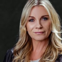 Meraner-Festspiele-2025_Verena-Covi-als-Chava-und-Magdalena-Gaismair-10zu17