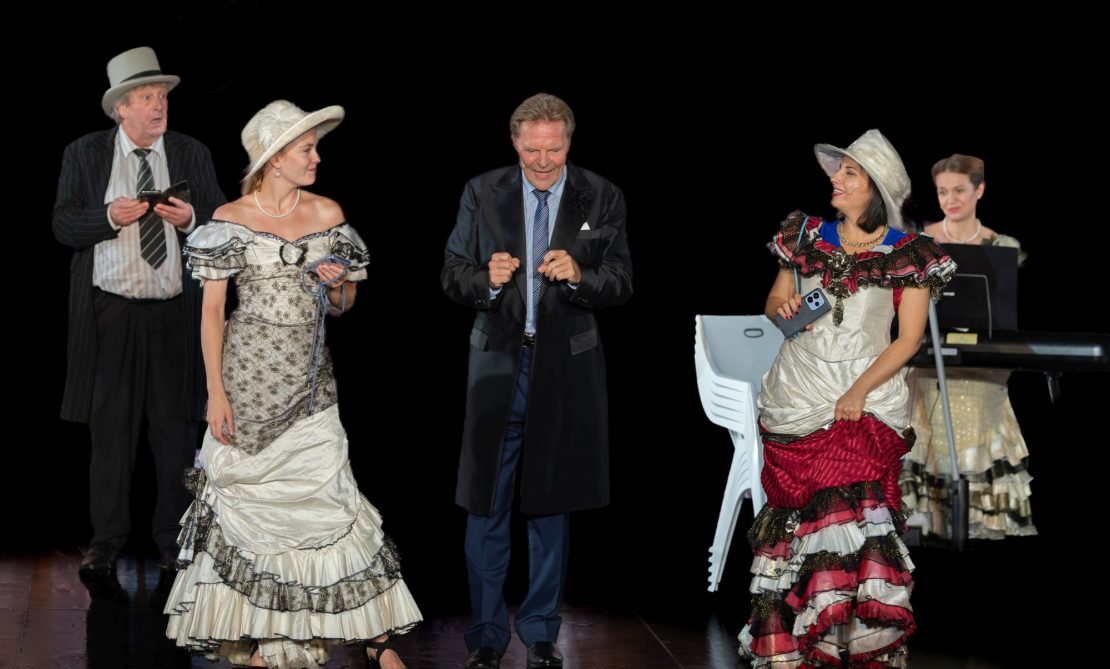 Meraner-Festspiele-2026-Das-Schweigen-der-Stadt-von-Luis-Zagler_Foto-Daniel-Pichler@MFS_-DSC_9263 Meraner-Festspiele-2026-Das-Schweigen-der-Stadt-von-Luis-Zagler_Foto-Daniel-Pichler@MFS_-DSC_9263